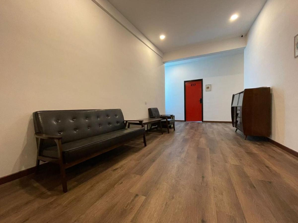 Benutten 99 Hotel Kampong Parit Tengah 外观 照片